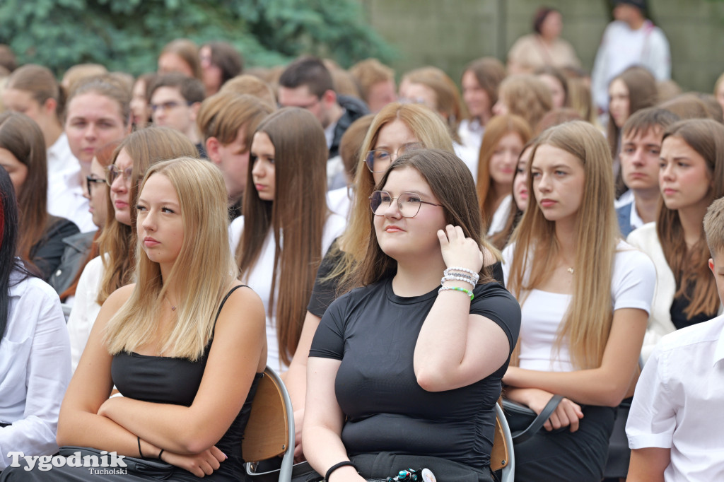 Nowodworek i klasa mundurowa - rok szkolny