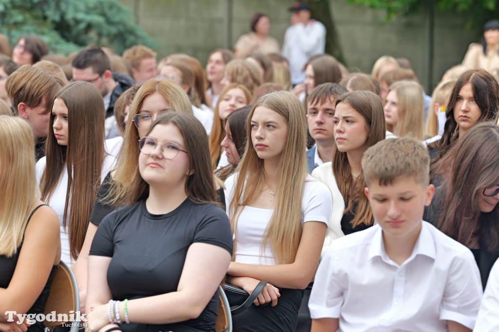 Nowodworek i klasa mundurowa - rok szkolny