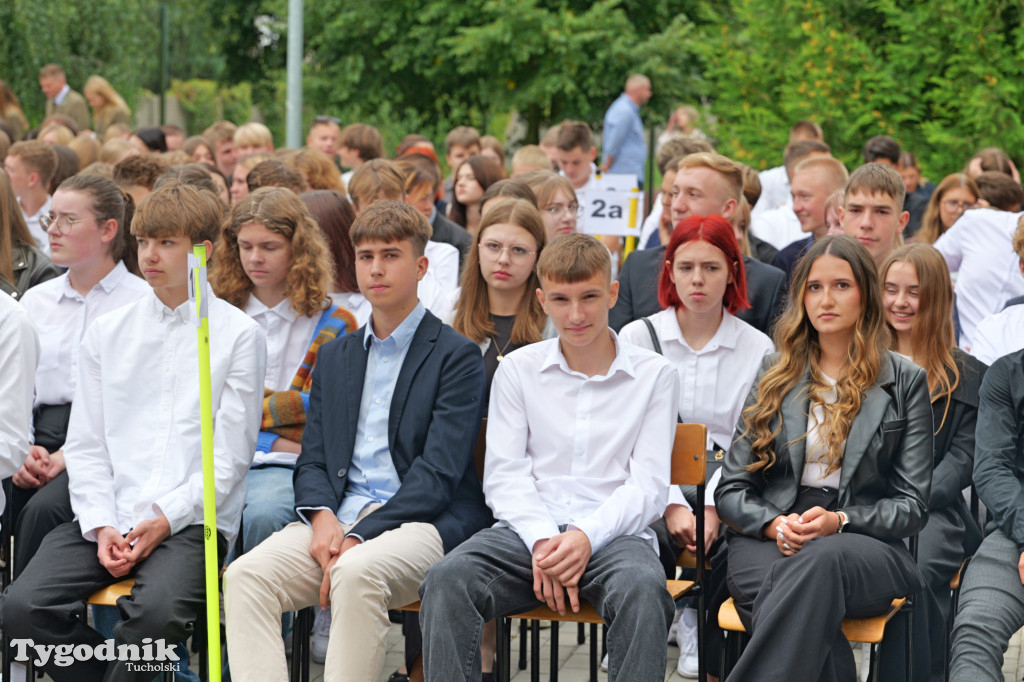 Nowodworek i klasa mundurowa - rok szkolny