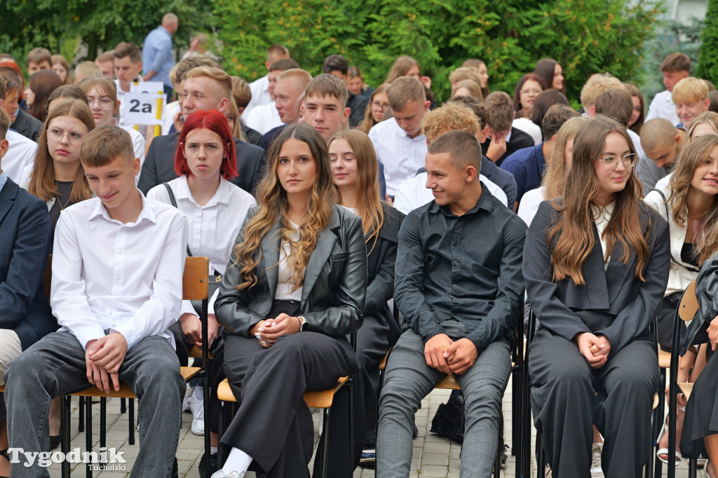 Nowodworek i klasa mundurowa - rok szkolny