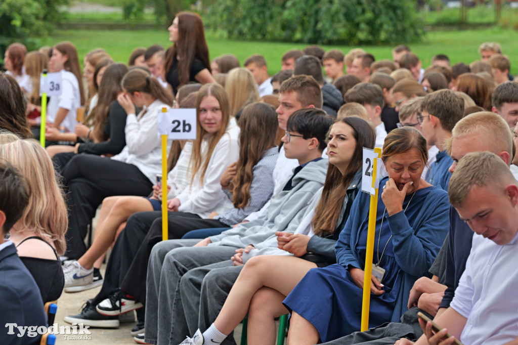 Nowodworek i klasa mundurowa - rok szkolny