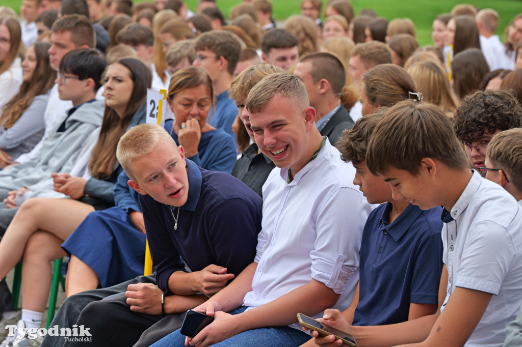 Nowodworek i klasa mundurowa - rok szkolny