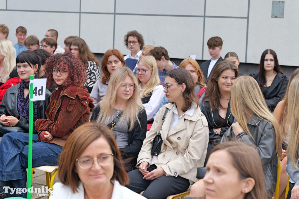 Nowodworek i klasa mundurowa - rok szkolny