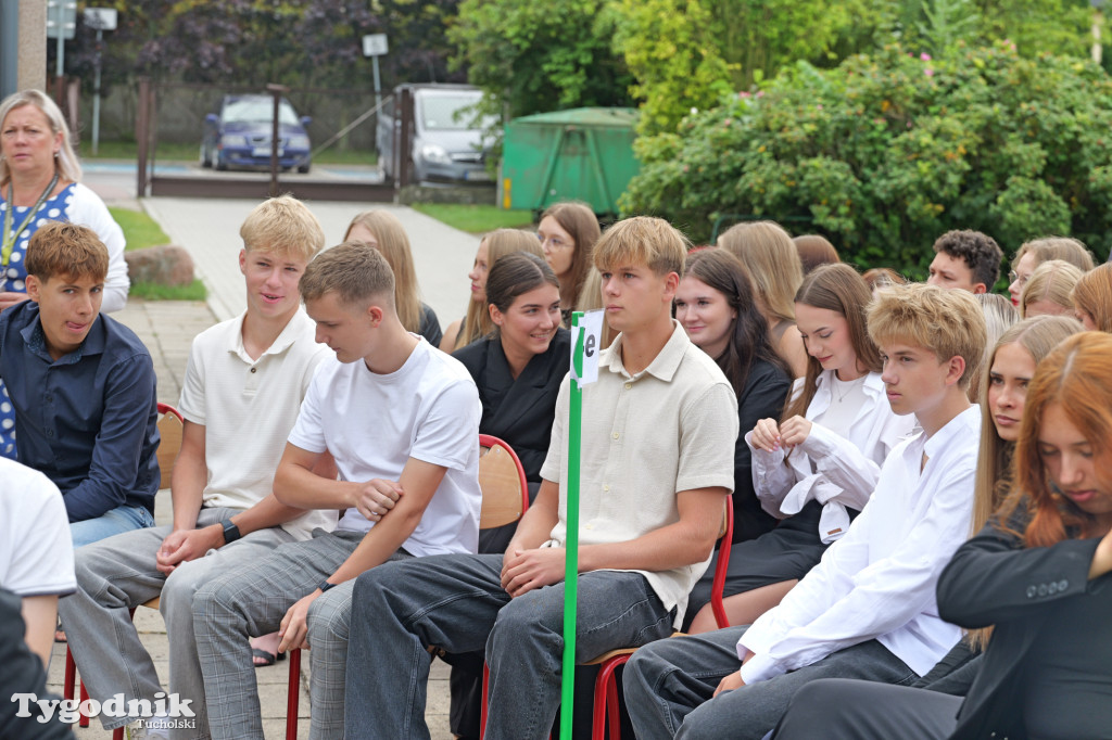 Nowodworek i klasa mundurowa - rok szkolny