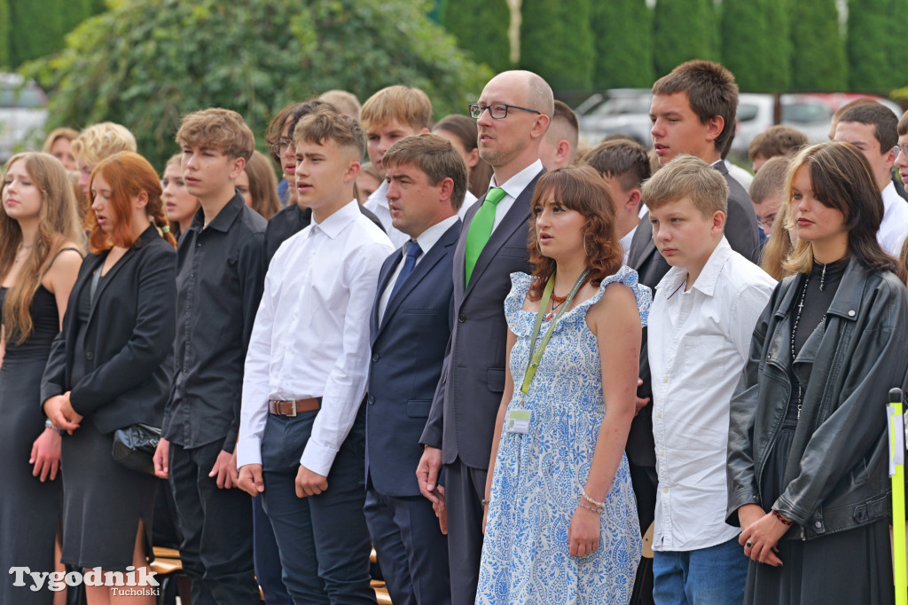 Nowodworek i klasa mundurowa - rok szkolny