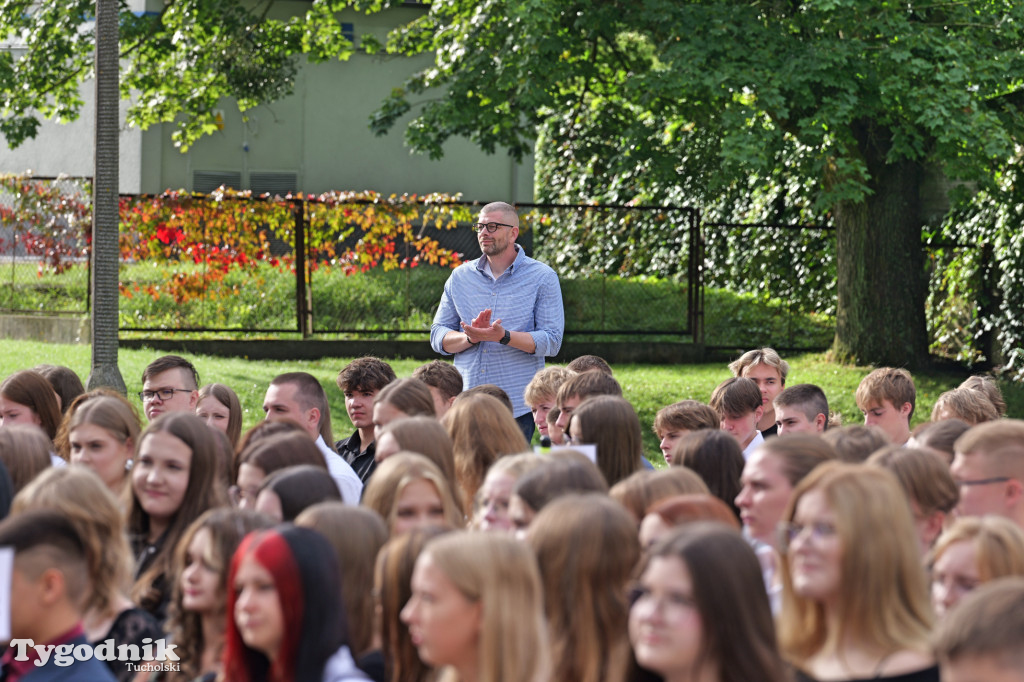 Nowodworek i klasa mundurowa - rok szkolny