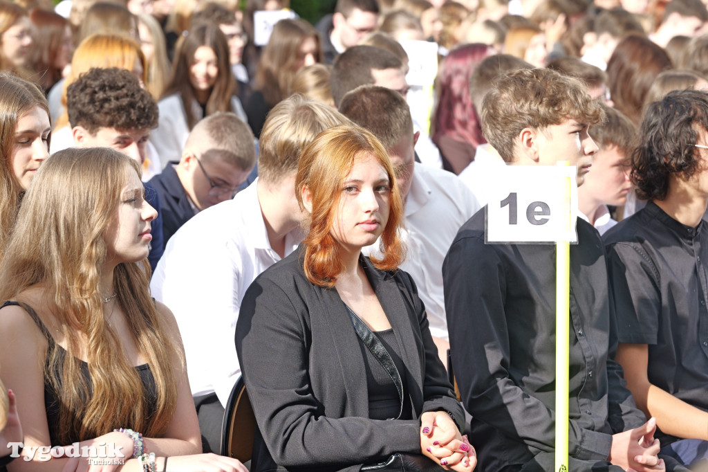 Nowodworek i klasa mundurowa - rok szkolny