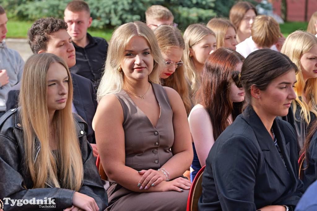 Nowodworek i klasa mundurowa - rok szkolny