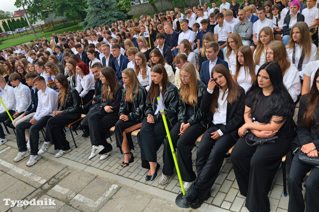 Nowodworek i klasa mundurowa - rok szkolny