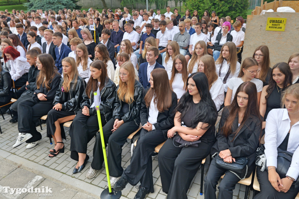 Nowodworek i klasa mundurowa - rok szkolny