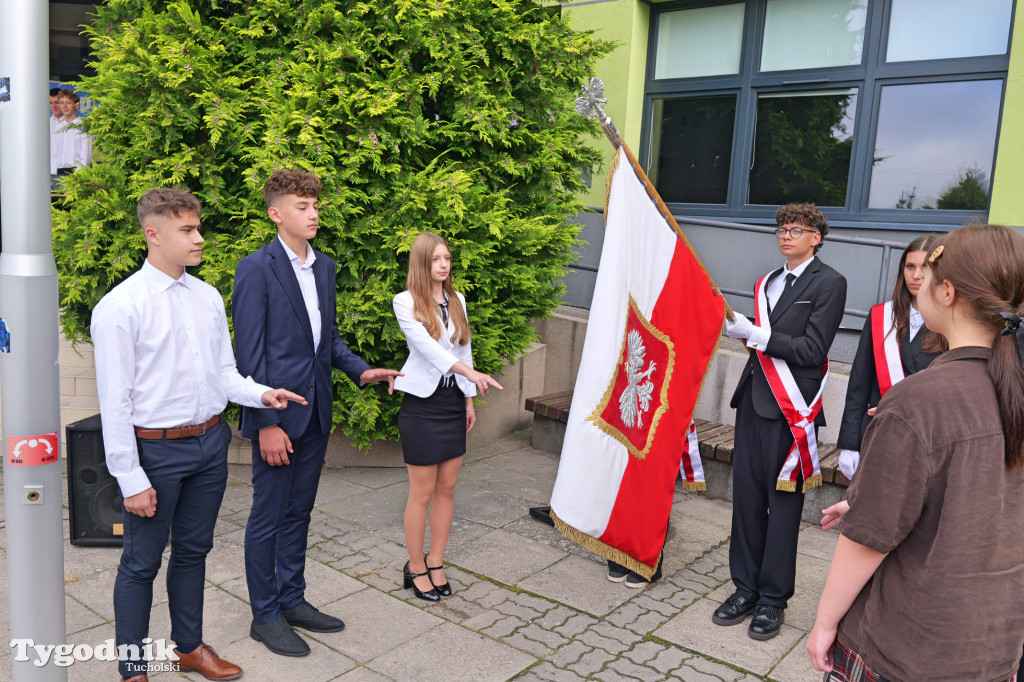 Nowodworek i klasa mundurowa - rok szkolny