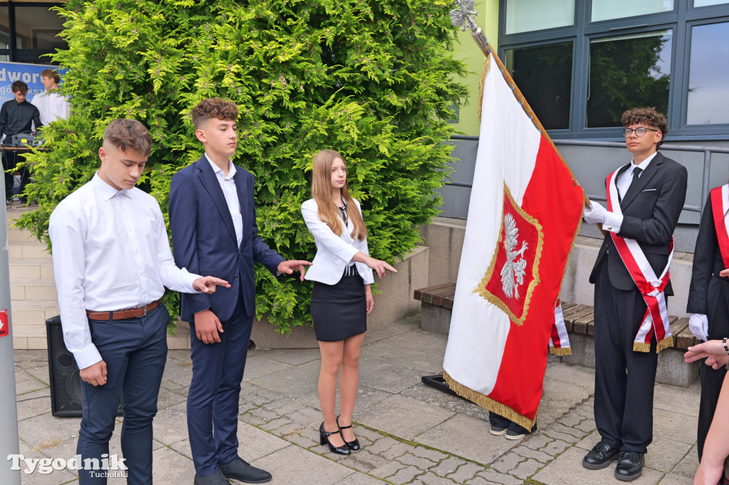 Nowodworek i klasa mundurowa - rok szkolny