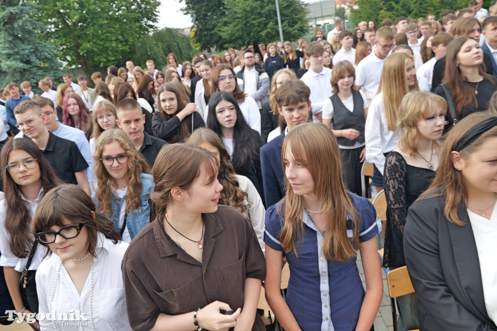 Nowodworek i klasa mundurowa - rok szkolny