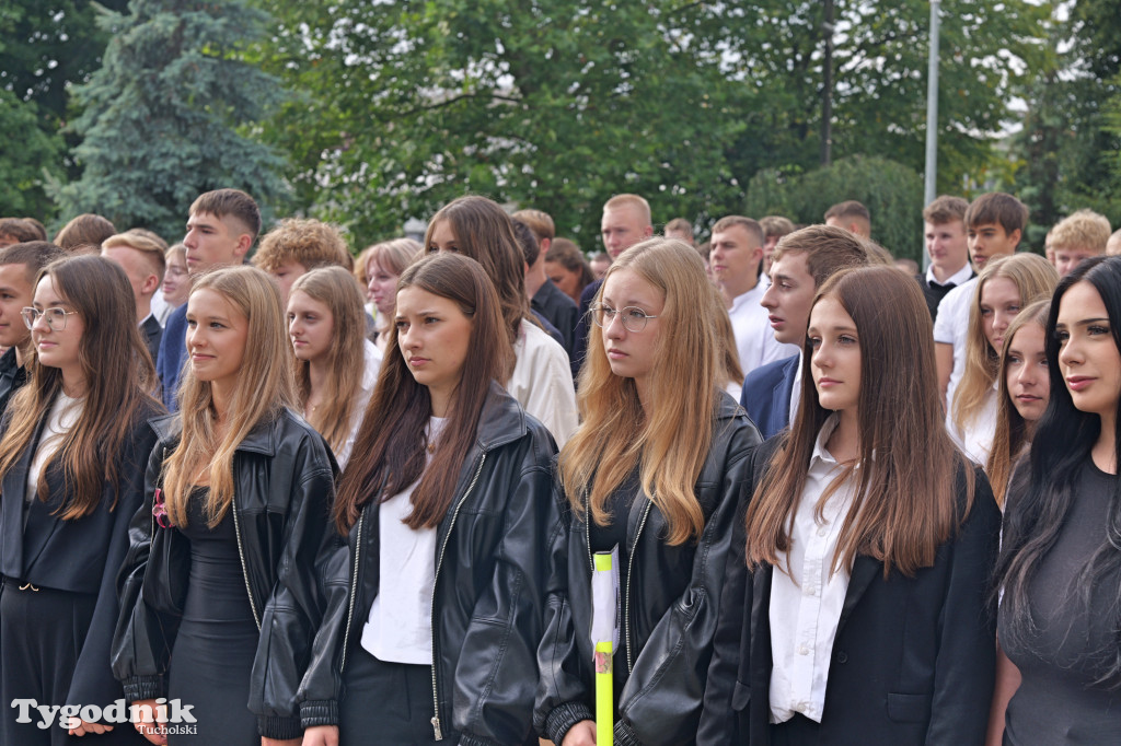 Nowodworek i klasa mundurowa - rok szkolny