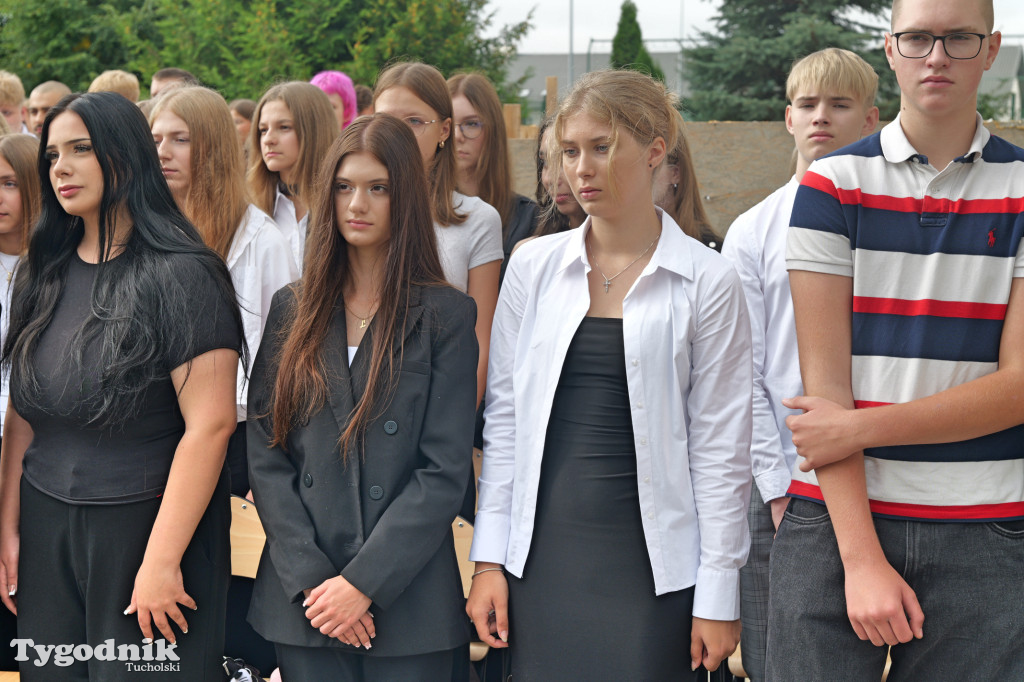 Nowodworek i klasa mundurowa - rok szkolny
