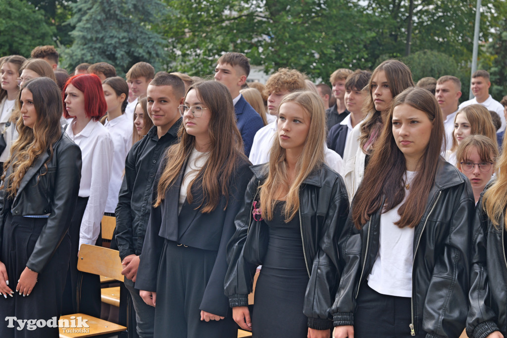 Nowodworek i klasa mundurowa - rok szkolny