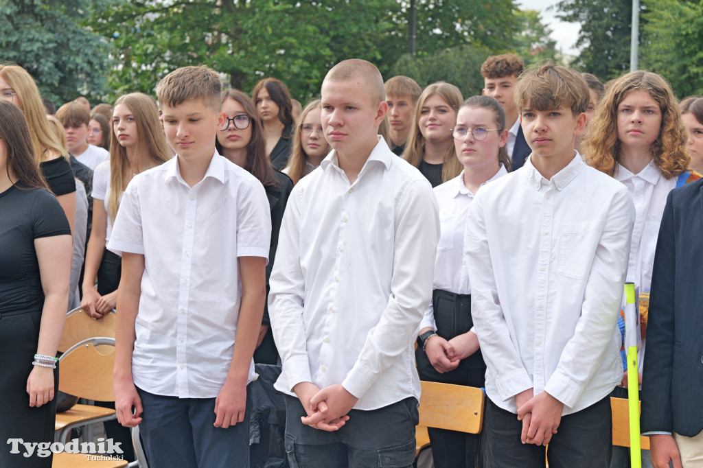 Nowodworek i klasa mundurowa - rok szkolny