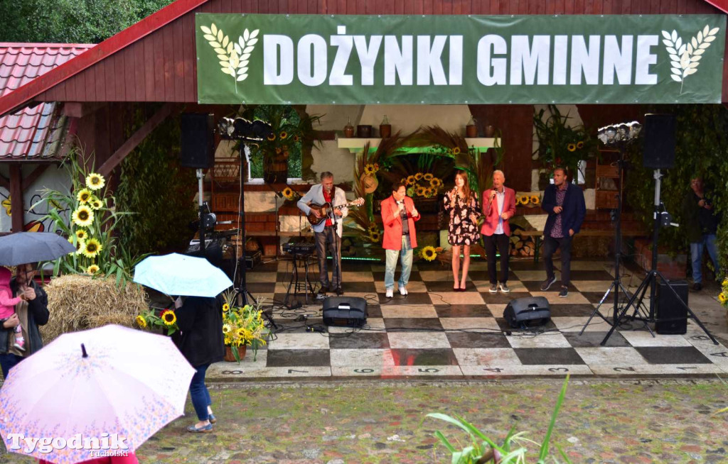 Dożynki gminne gminy Tuchola w Woziwodzie