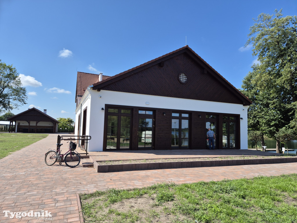 Gmina Lubiewo: Bistro w Bysławiu jest już gotowe. Kiedy wypijemy kawę, ciesząc się widokiem jeziora?