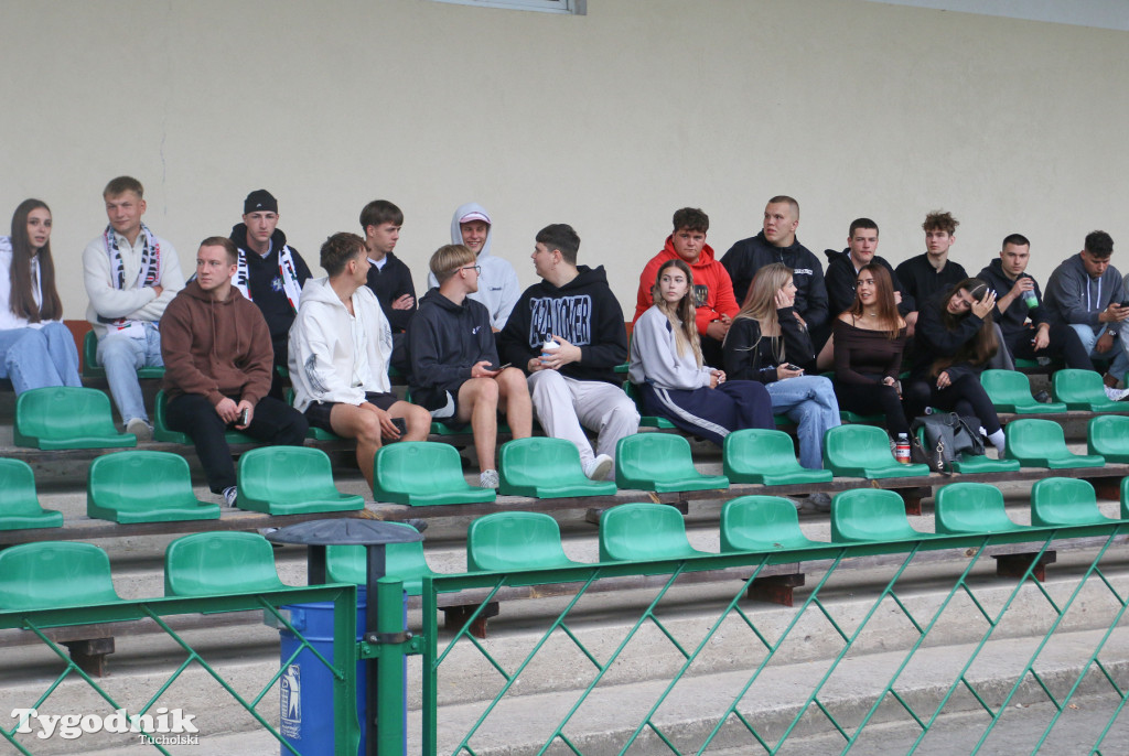Klasa okręgowa: Tucholanka Tuchola - PAP Osielsko 1:4 (0:0). Bramka: Nitka (60)