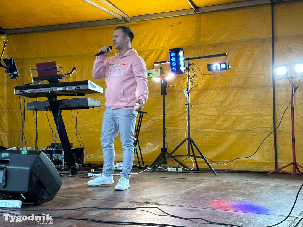 Dożynki w Przymuszewie zaczęły się od otwarcia drogi