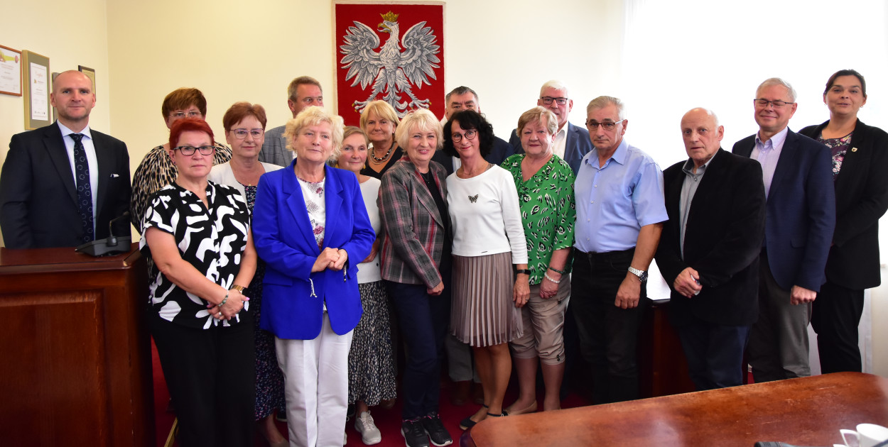 Znamy skład Rady Seniorów Powiatu Tucholskiego. Kto będzie reprezentował głos osób 60+ na forum powiatu?
