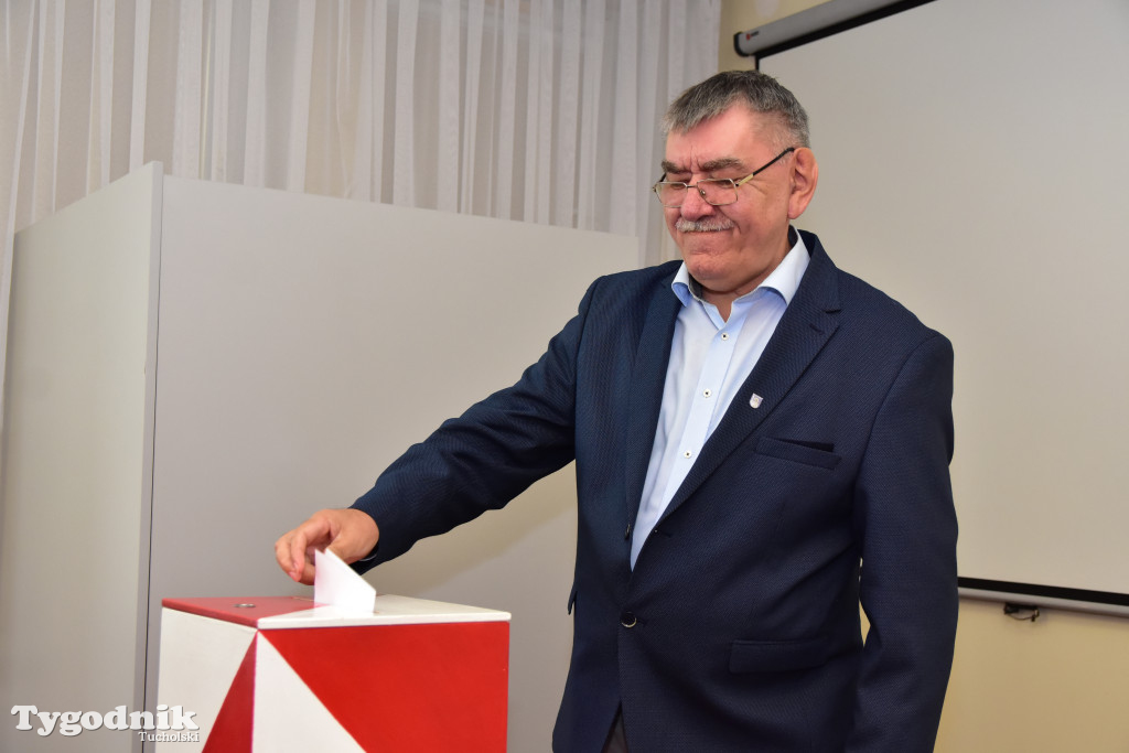 Znamy skład Rady Seniorów Powiatu Tucholskiego. Kto będzie reprezentował głos osób 60+ na forum powiatu?