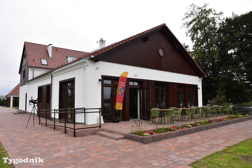 Gmina Lubiewo: Uroczysty odbiór inwestycji nad Jeziorem Bysławskim. Zobacz, jak zmieniła się plaża nad popularym jeziorem