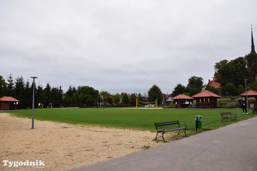 Gmina Lubiewo: Uroczysty odbiór inwestycji nad Jeziorem Bysławskim. Zobacz, jak zmieniła się plaża nad popularym jeziorem