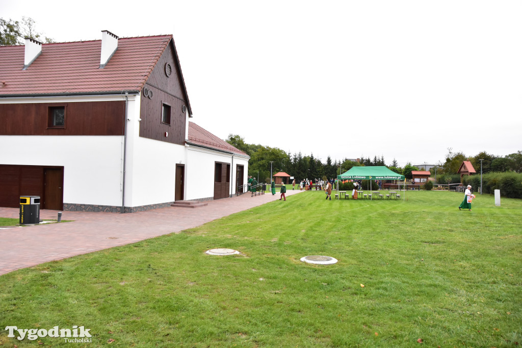 Gmina Lubiewo: Uroczysty odbiór inwestycji nad Jeziorem Bysławskim. Zobacz, jak zmieniła się plaża nad popularym jeziorem