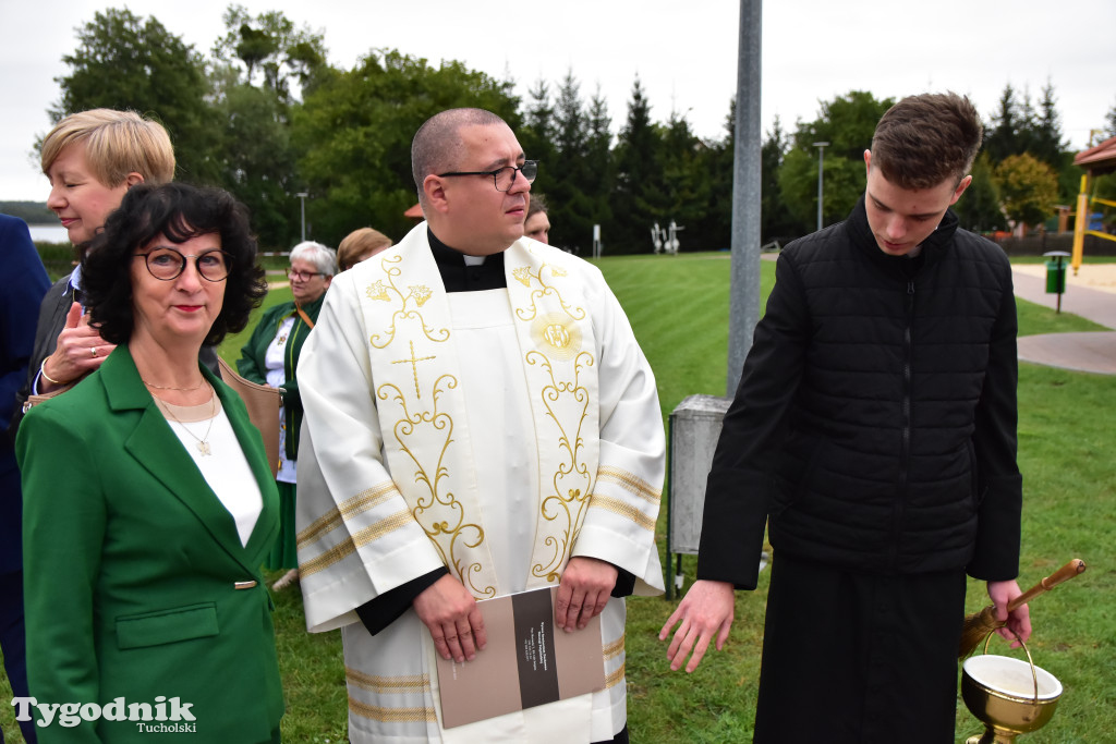 Gmina Lubiewo: Uroczysty odbiór inwestycji nad Jeziorem Bysławskim. Zobacz, jak zmieniła się plaża nad popularym jeziorem