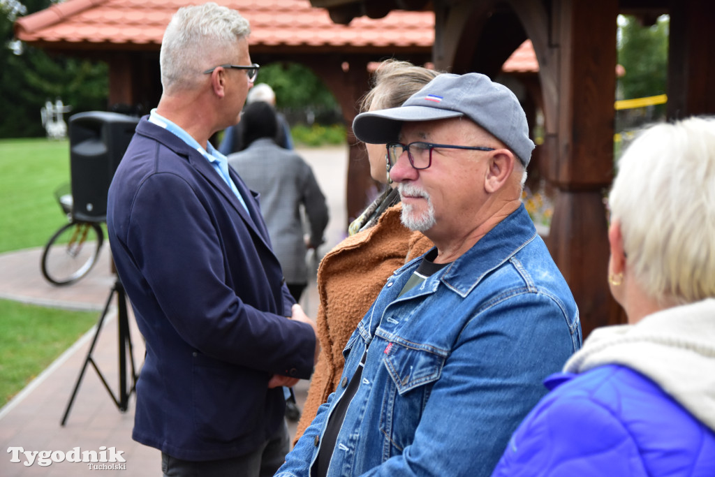 Gmina Lubiewo: Uroczysty odbiór inwestycji nad Jeziorem Bysławskim. Zobacz, jak zmieniła się plaża nad popularym jeziorem