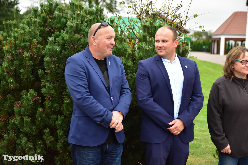 Gmina Lubiewo: Uroczysty odbiór inwestycji nad Jeziorem Bysławskim. Zobacz, jak zmieniła się plaża nad popularym jeziorem