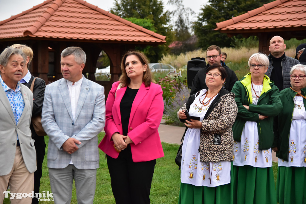 Gmina Lubiewo: Uroczysty odbiór inwestycji nad Jeziorem Bysławskim. Zobacz, jak zmieniła się plaża nad popularym jeziorem