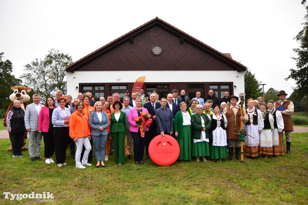 Gmina Lubiewo: Uroczysty odbiór inwestycji nad Jeziorem Bysławskim. Zobacz, jak zmieniła się plaża nad popularym jeziorem