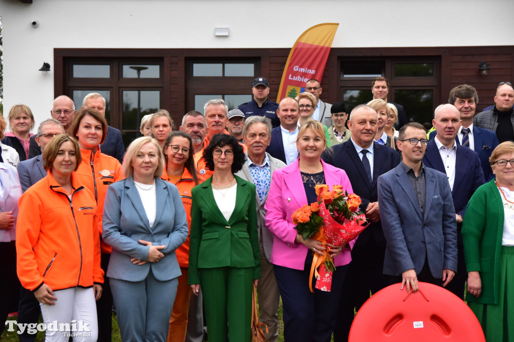 Gmina Lubiewo: Uroczysty odbiór inwestycji nad Jeziorem Bysławskim. Zobacz, jak zmieniła się plaża nad popularym jeziorem
