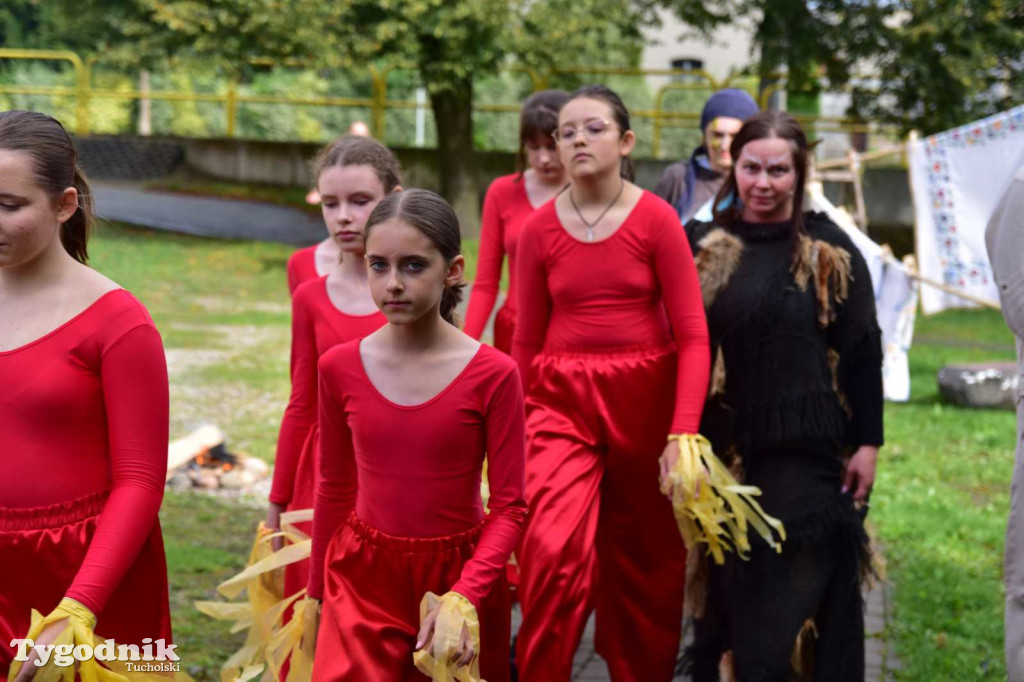 Szepty z Borów - teatr pradawnej opowieści