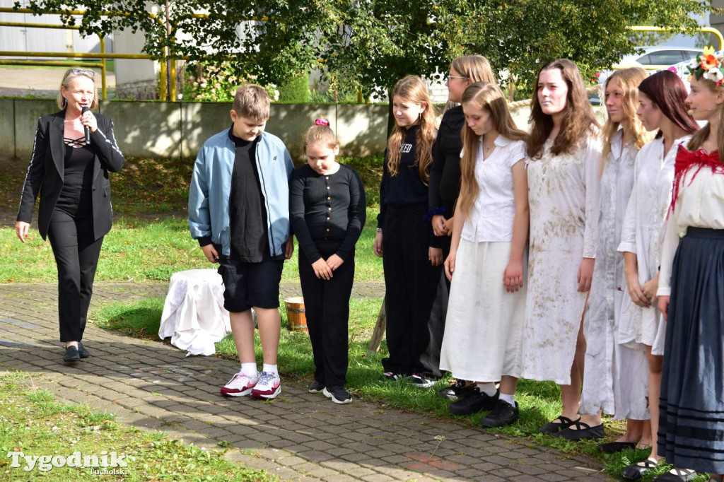 Szepty z Borów - teatr pradawnej opowieści