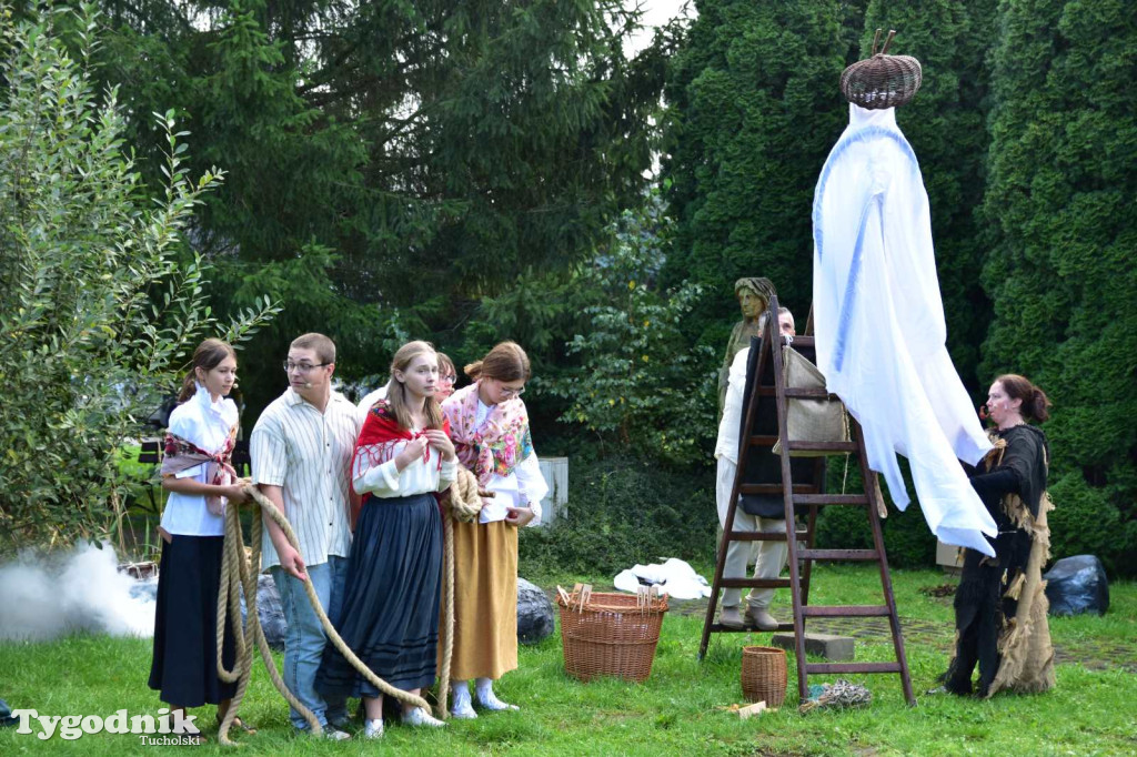 Szepty z Borów - teatr pradawnej opowieści