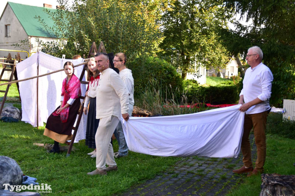 Szepty z Borów - teatr pradawnej opowieści