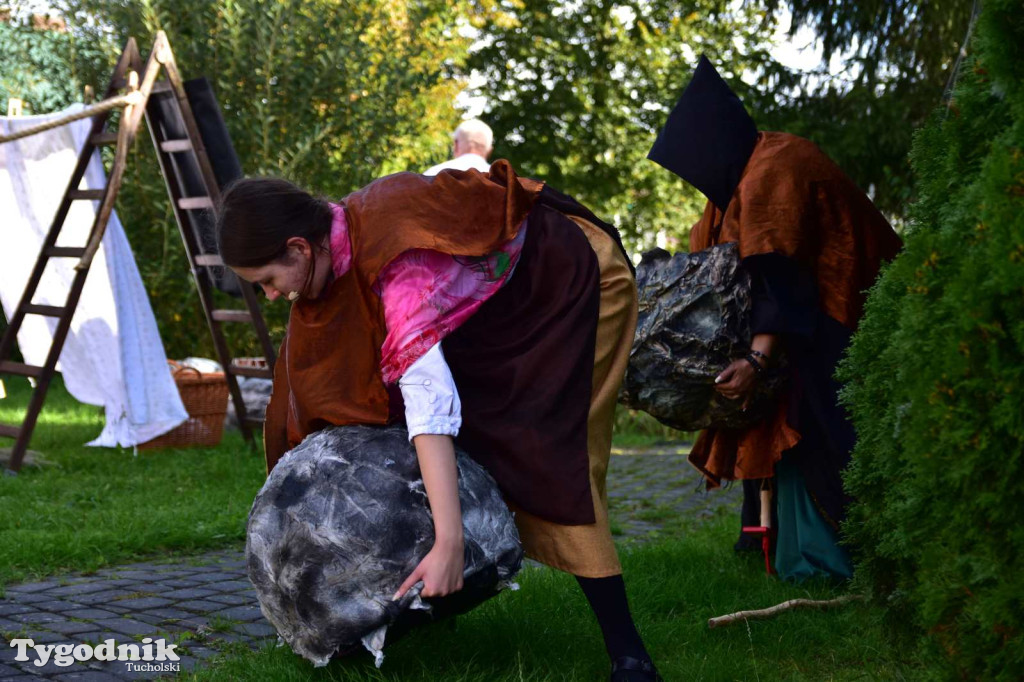 Szepty z Borów - teatr pradawnej opowieści