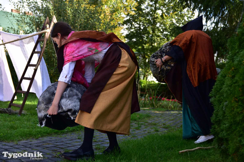Szepty z Borów - teatr pradawnej opowieści