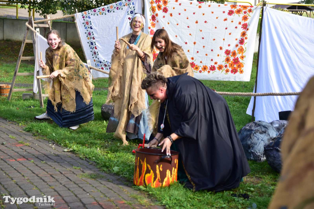 Szepty z Borów - teatr pradawnej opowieści