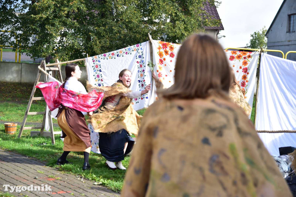 Szepty z Borów - teatr pradawnej opowieści
