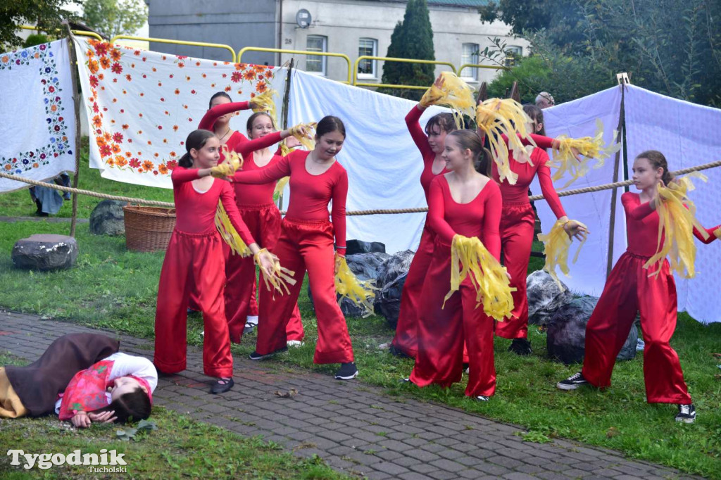 Szepty z Borów - teatr pradawnej opowieści