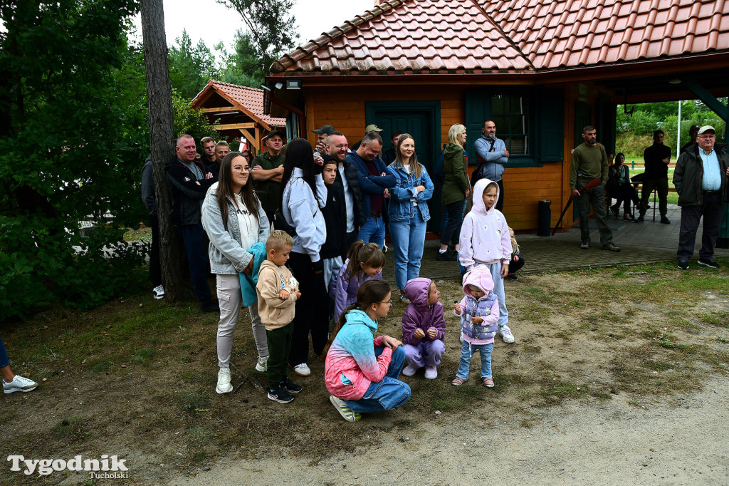 Charytatywne strzelanie myśliwych z \