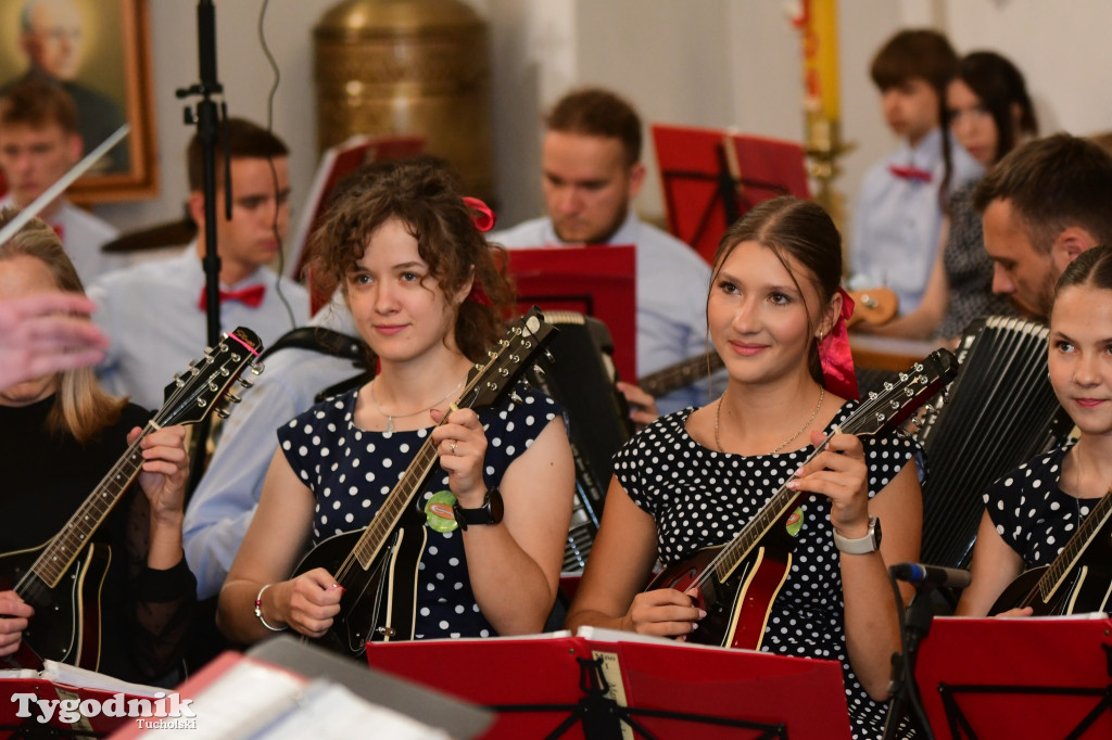 Campanella na 40-lecie pracy Anny i Adama Filipskich
