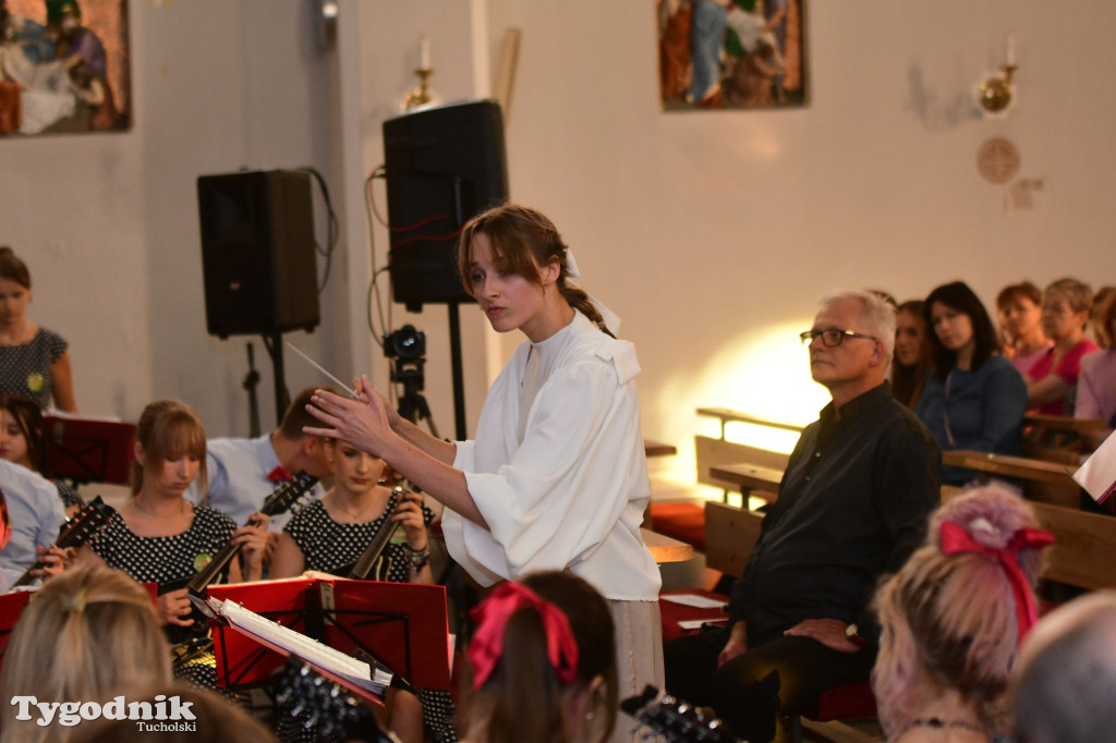 Campanella na 40-lecie pracy Anny i Adama Filipskich