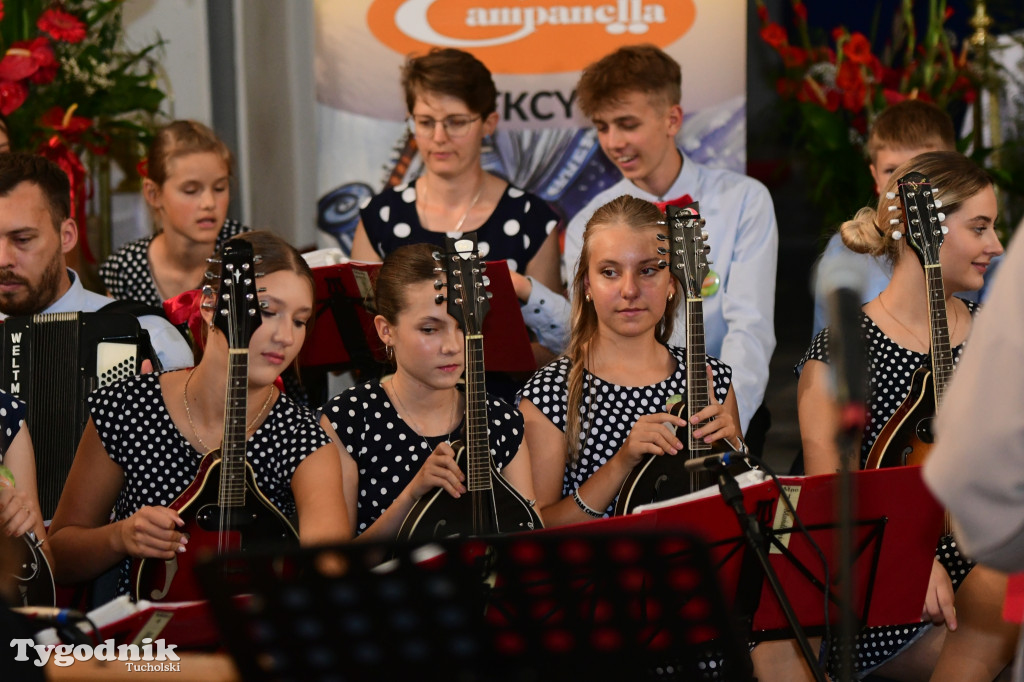 Campanella na 40-lecie pracy Anny i Adama Filipskich