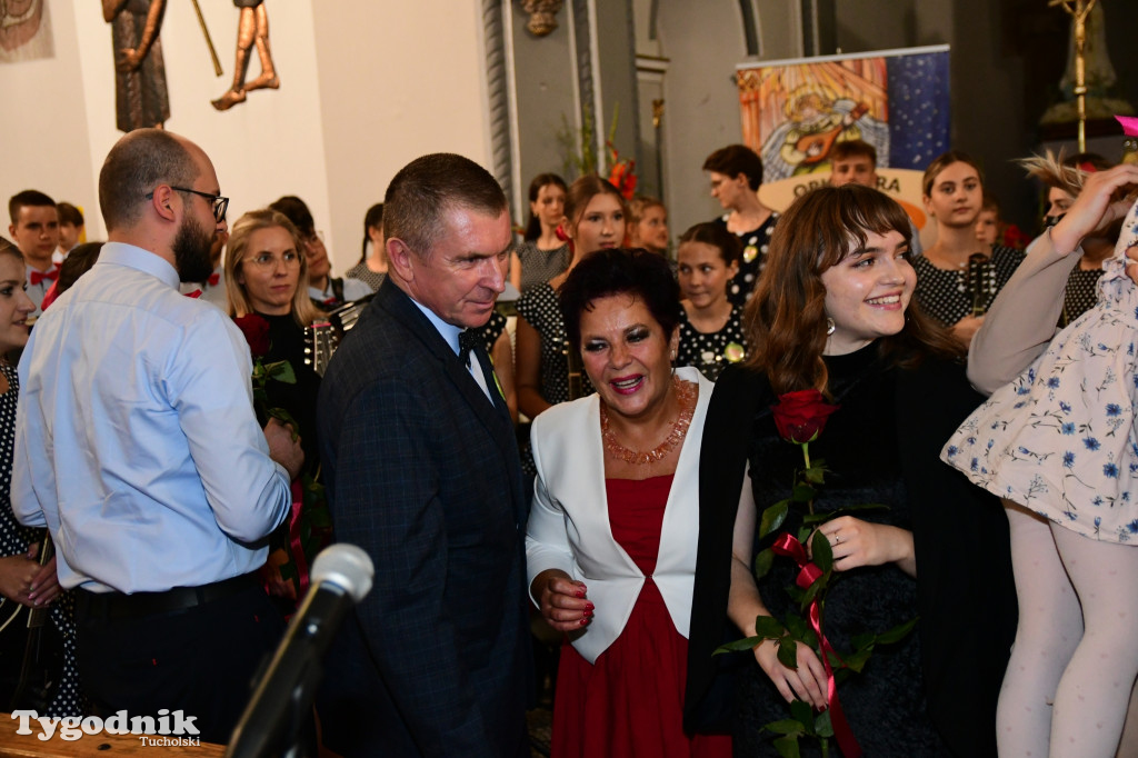 Campanella na 40-lecie pracy Anny i Adama Filipskich